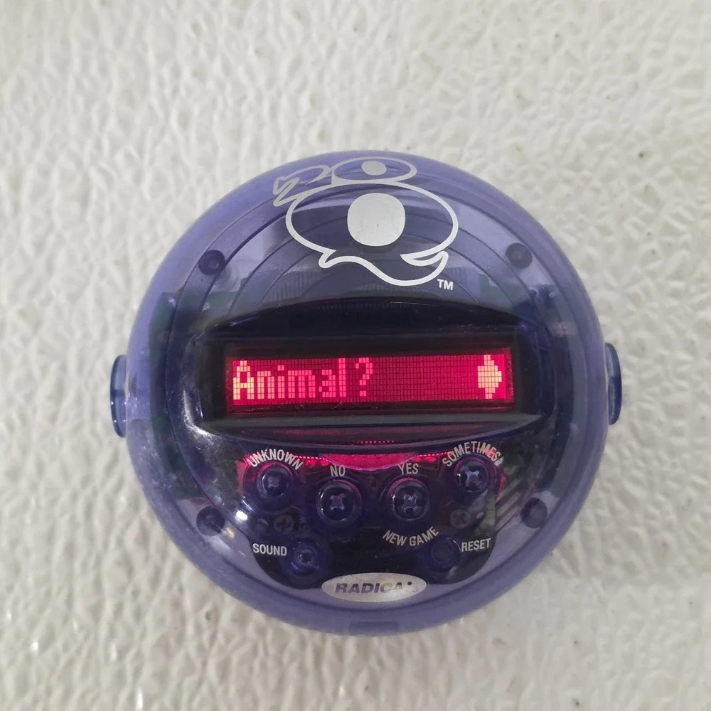 Radica 20Q Blue 20 Questions Electronic Handheld Game 2003 Tested & Works